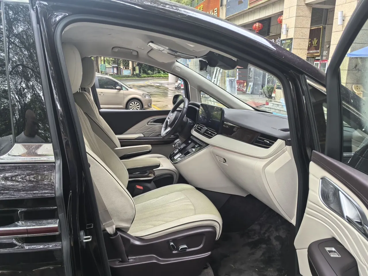HongQi 2023 HQ9 48V 2.0T Zhilian Flag Collar Edition Automatic Gear 5