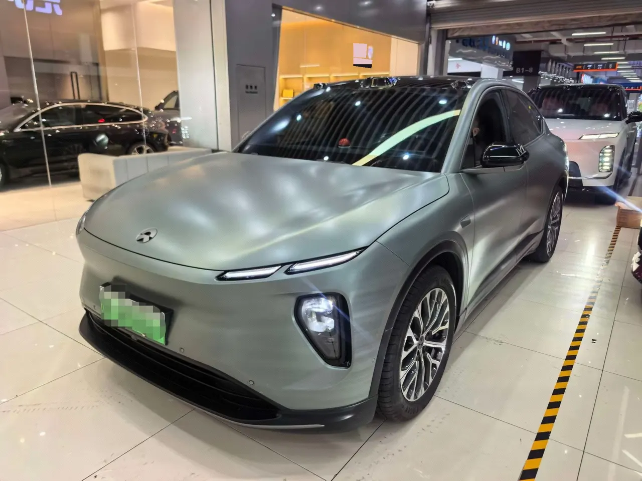 Open image lightbox: NIO 2023 EC6 75kWh automatic transmission