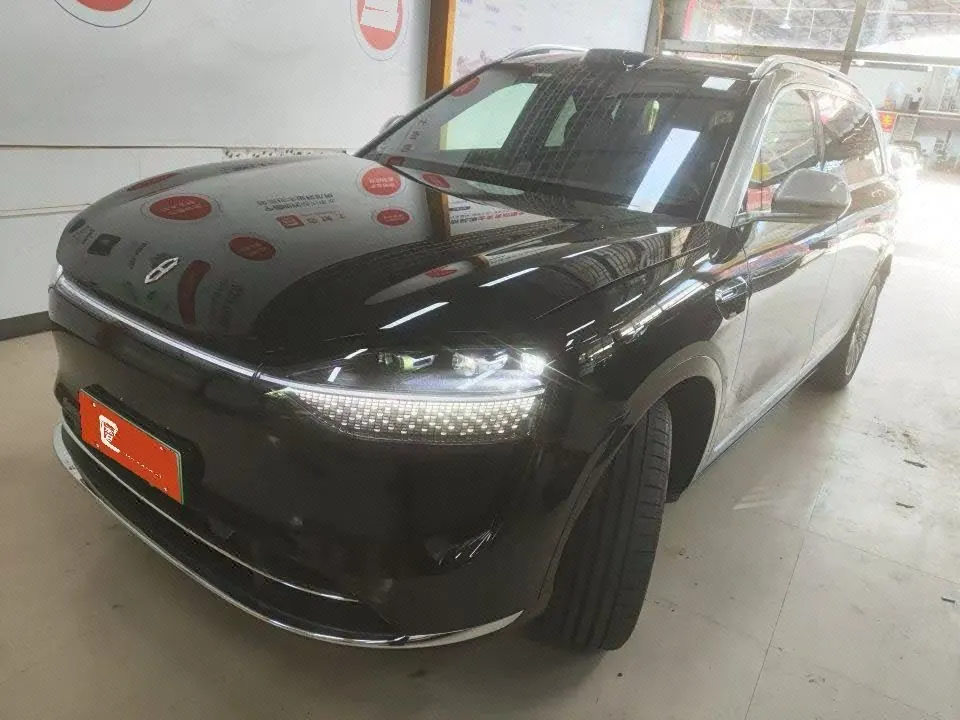 Open image lightbox: AITO 2025 AITO M9 extended range Ultra version 52kWh4 seat version automatic gear