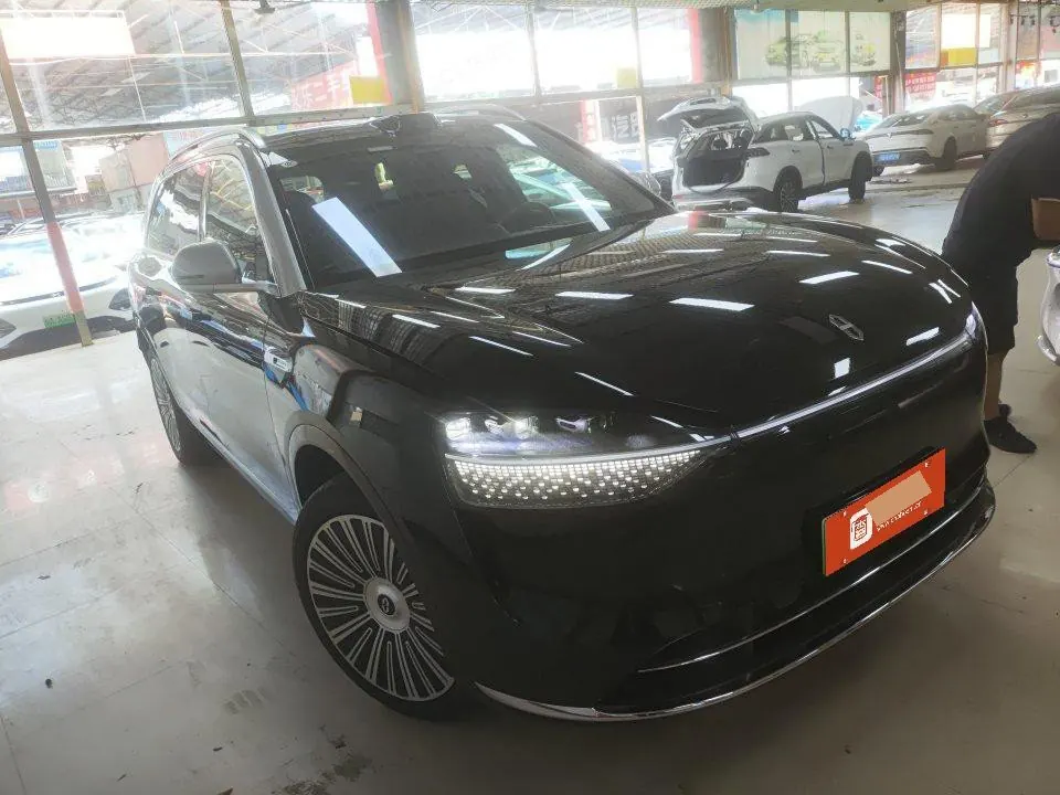 AITO 2025 AITO M9 extended range Ultra version 52kWh4 seat version automatic gear 2