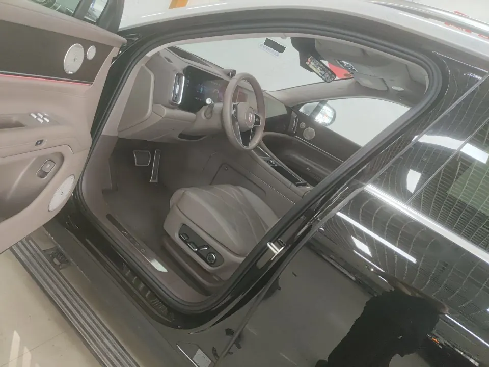 AITO 2025 AITO M9 extended range Ultra version 52kWh4 seat version automatic gear 3