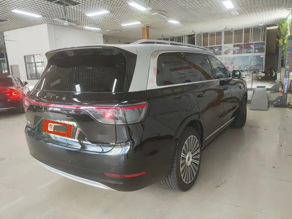AITO 2025 AITO M9 extended range Ultra version 52kWh4 seat version automatic gear 7