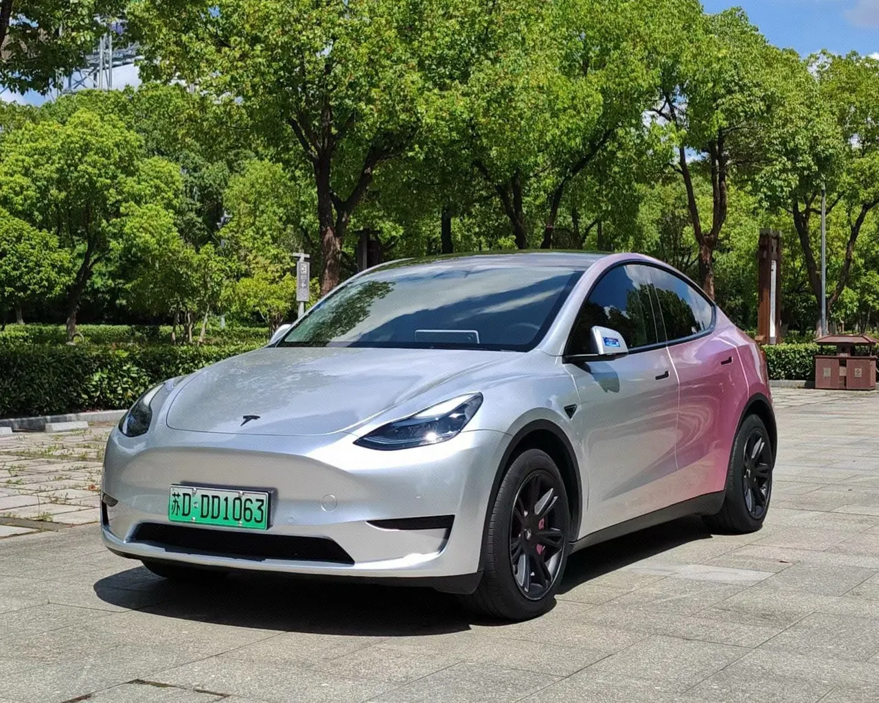 Open image lightbox: Tesla 2022 Model Y rear-wheel drive version (facelift) automatic gear
