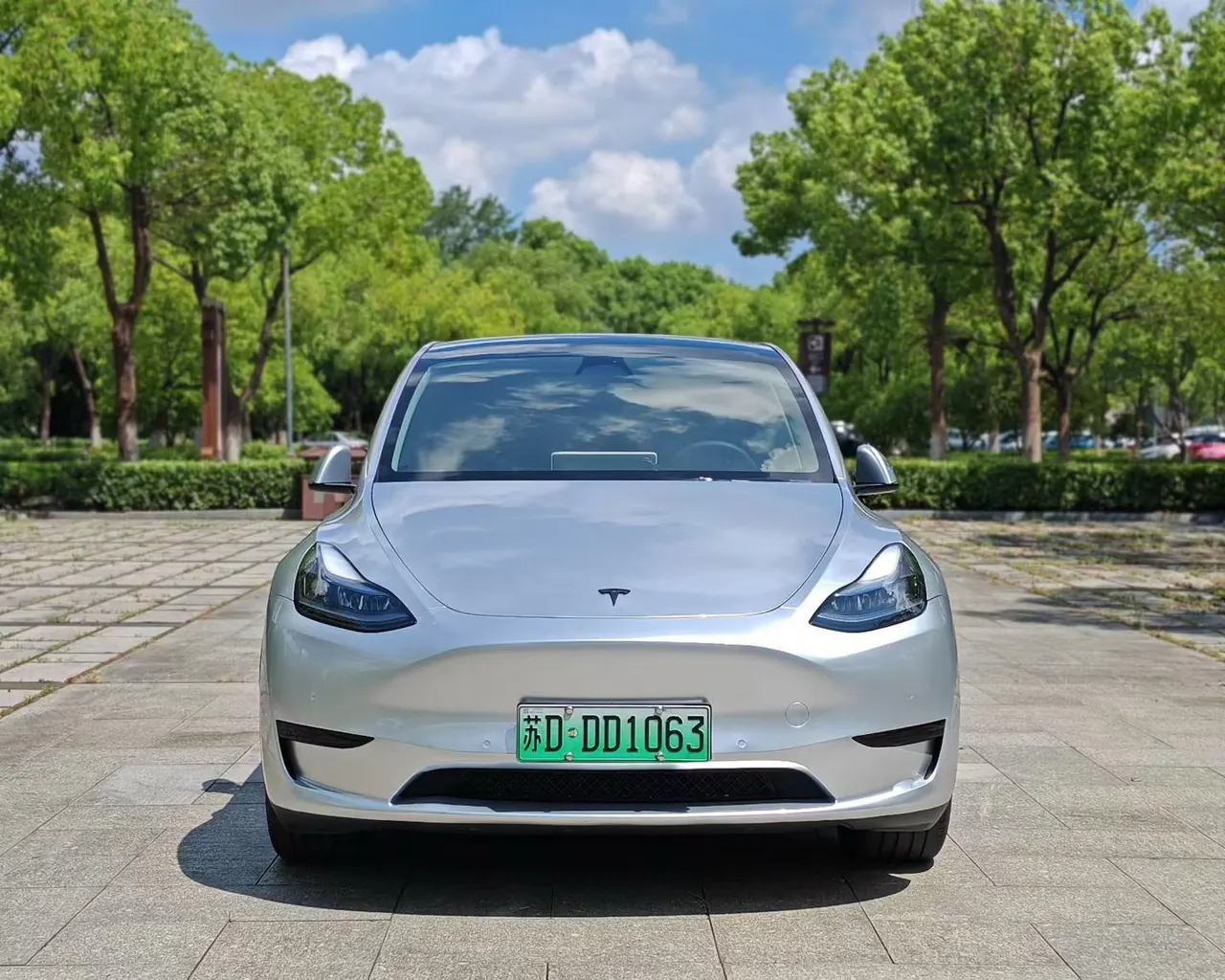 Tesla 2022 Model Y rear-wheel drive version (facelift) automatic gear 2