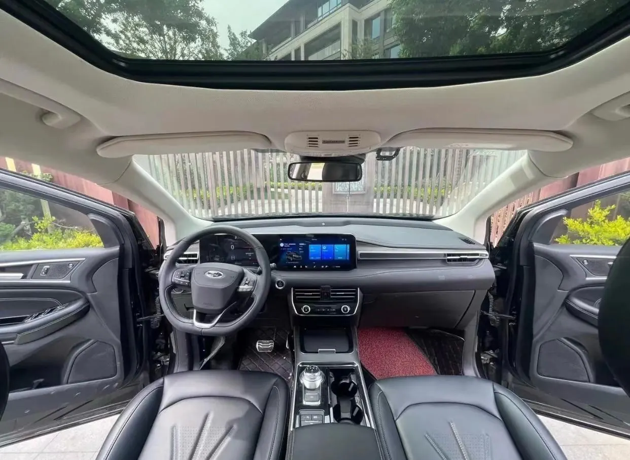 Ford 2021 Ruijie PLUS 2.0T EcoBoost 12250.00g Drive Hao Rui 7-seat Automatic Gear 3