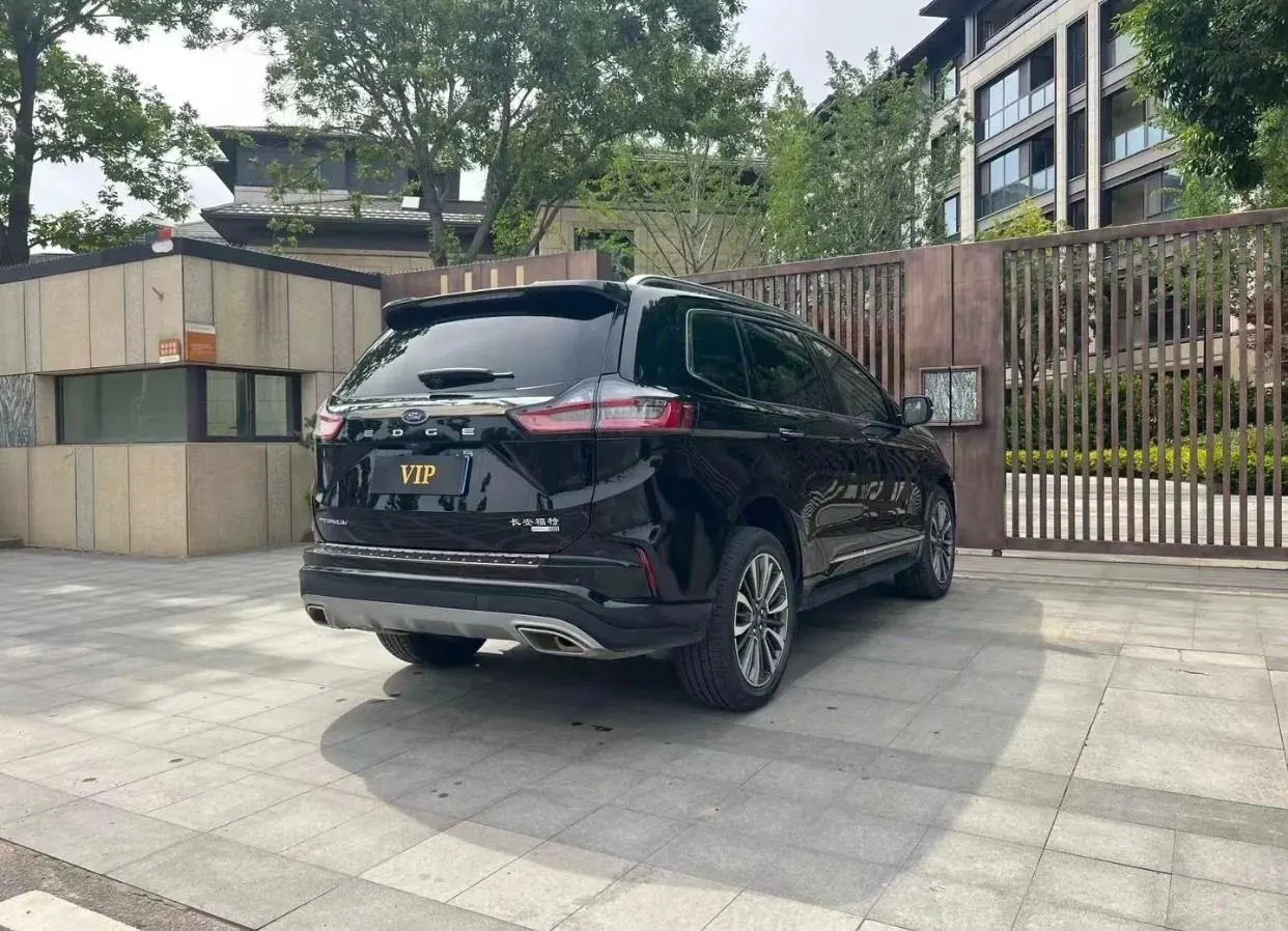 Ford 2021 Ruijie PLUS 2.0T EcoBoost 12250.00g Drive Hao Rui 7-seat Automatic Gear 5