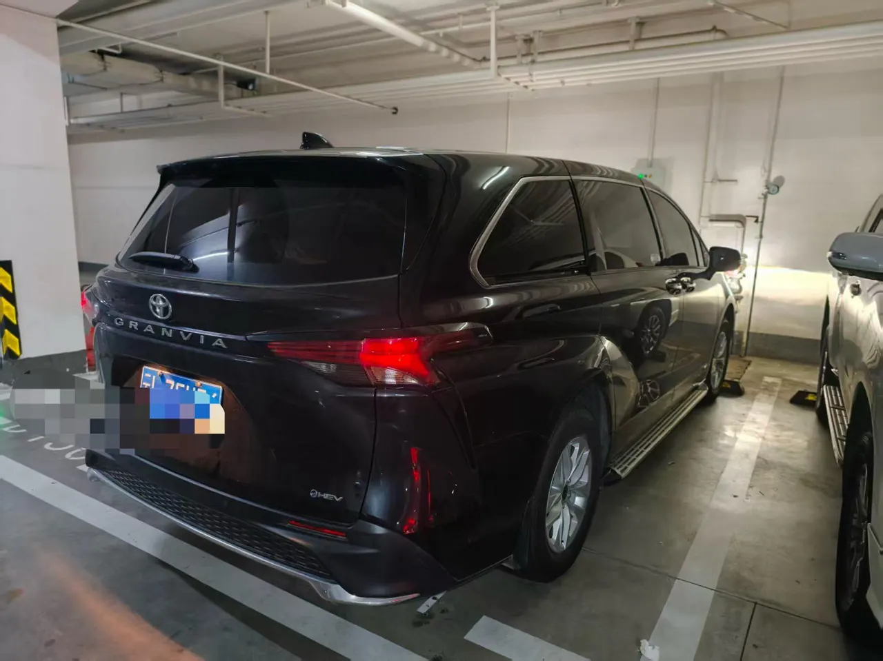 Open image lightbox: Toyota 2024 Grevia HYBRID 2.5 Stepless Comfort Edition Automatic Transmission