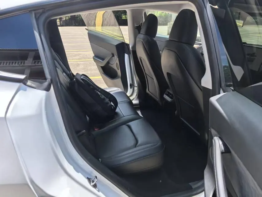 Tesla 2022 Model Y rear-wheel drive version (facelift) automatic gear 12
