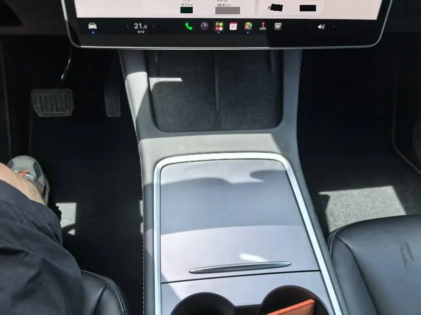 Tesla 2022 Model Y rear-wheel drive version (facelift) automatic gear 19