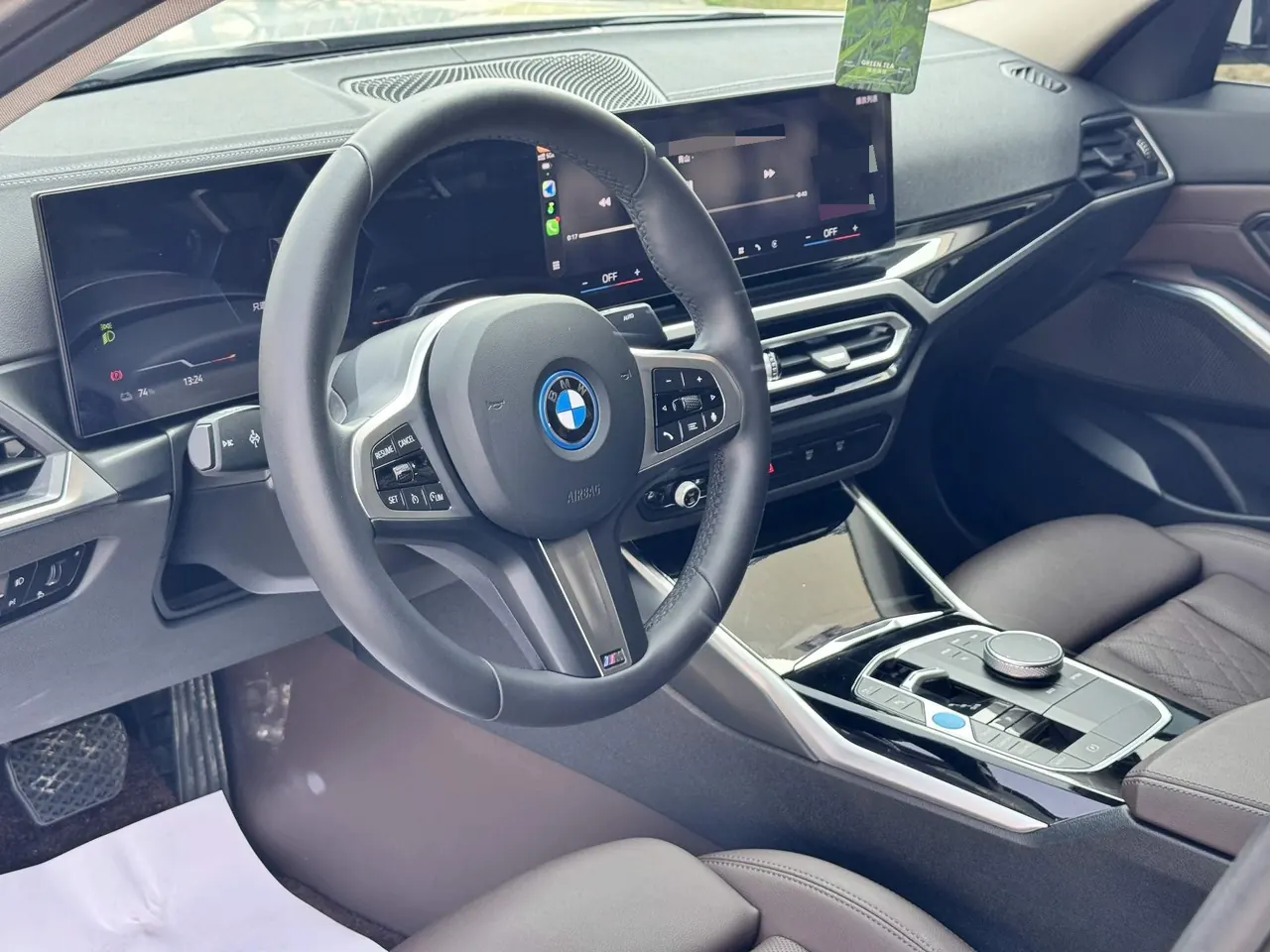 BMW 2024 i3 eDrive 35 L automatic gear 5