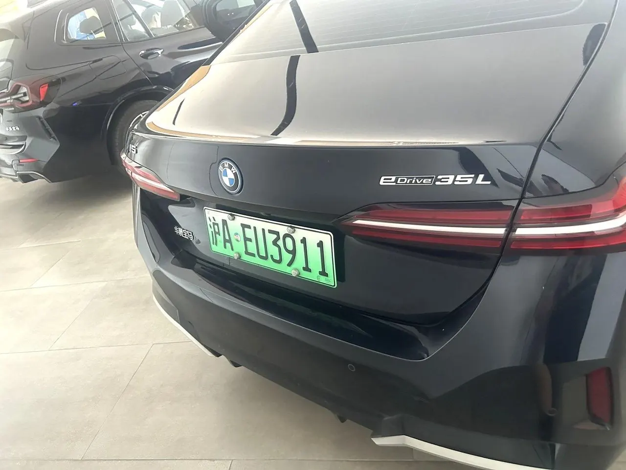 BMW 2024 i5 eDrive 35L Exclusive M Sports Suit Automatic Gear 7