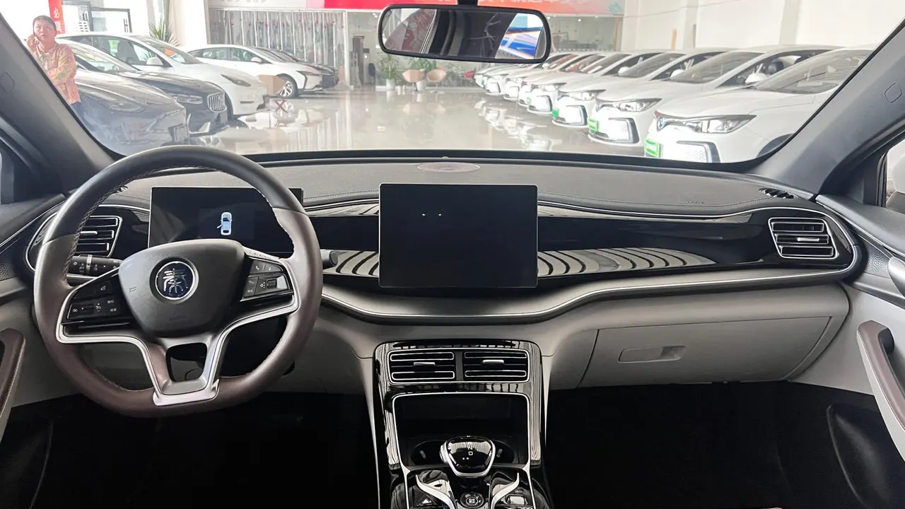 BYD 2024 Qin PLUS EV 420KM Glory Edition Exceed Automatic Gear 5