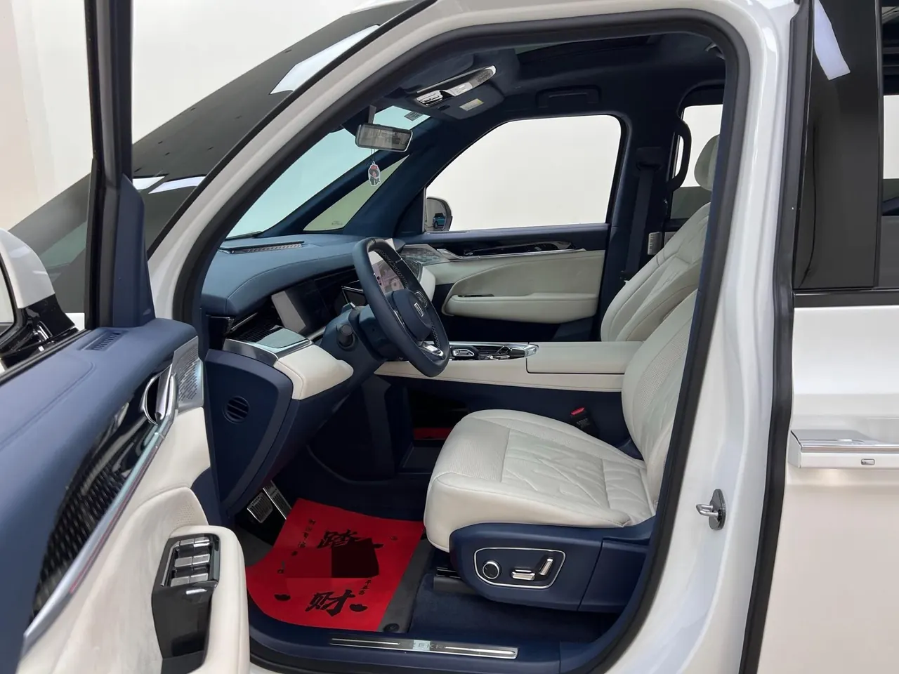 Zeekr 2024 Zeekr 009 seven-seat aisle version four-wheel drive 140kWh automatic gear 6