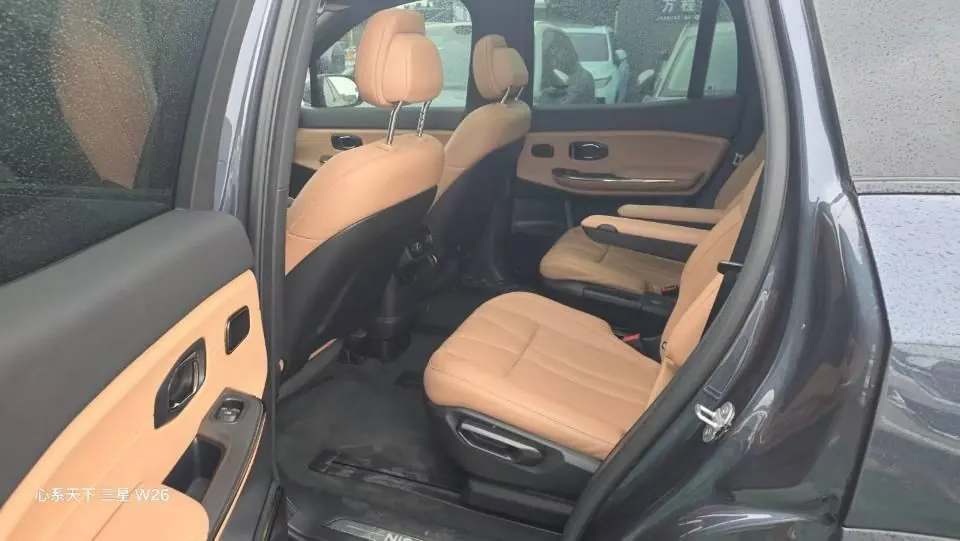 NIO 2020 ES8 power change version 6 500KM automatic gear 5