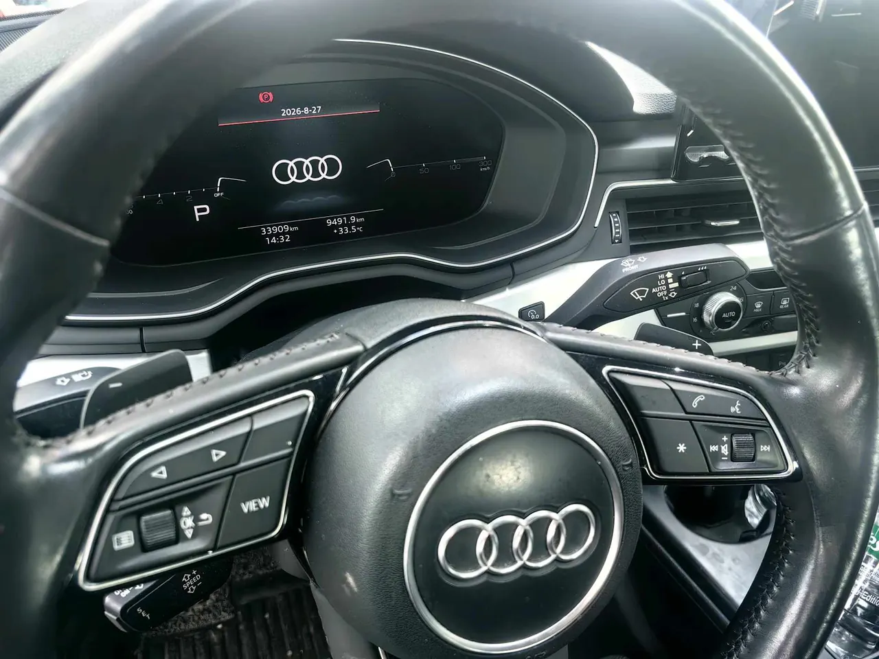 Audi 2020 A4L 2.0TFSI 40TFSI Fashion Dynamic Automatic 5