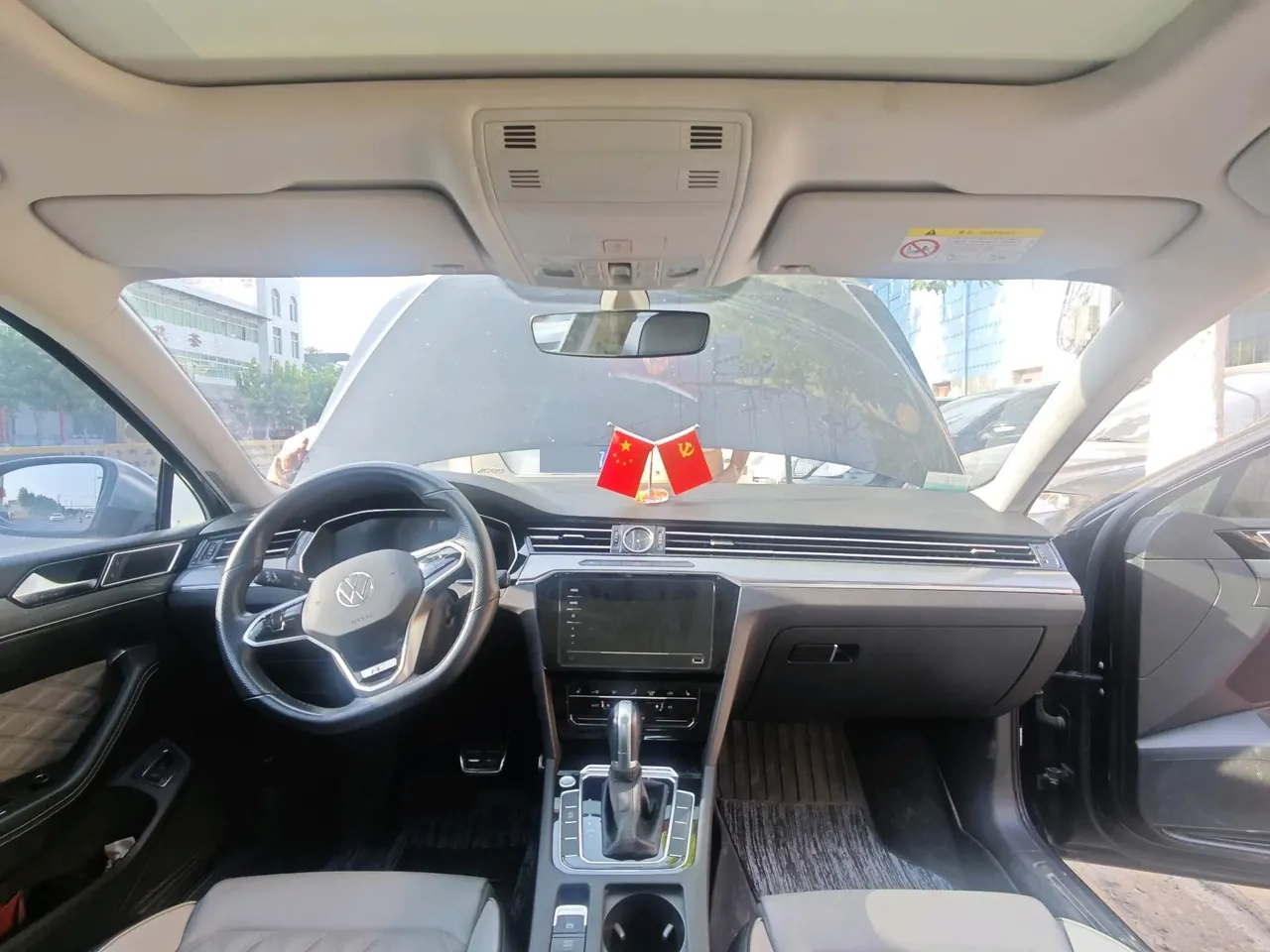Volkswagen 2023 Magotan 2.0TSI 330TSI 2 million Commemorative Edition Leading Automatic Gear 5