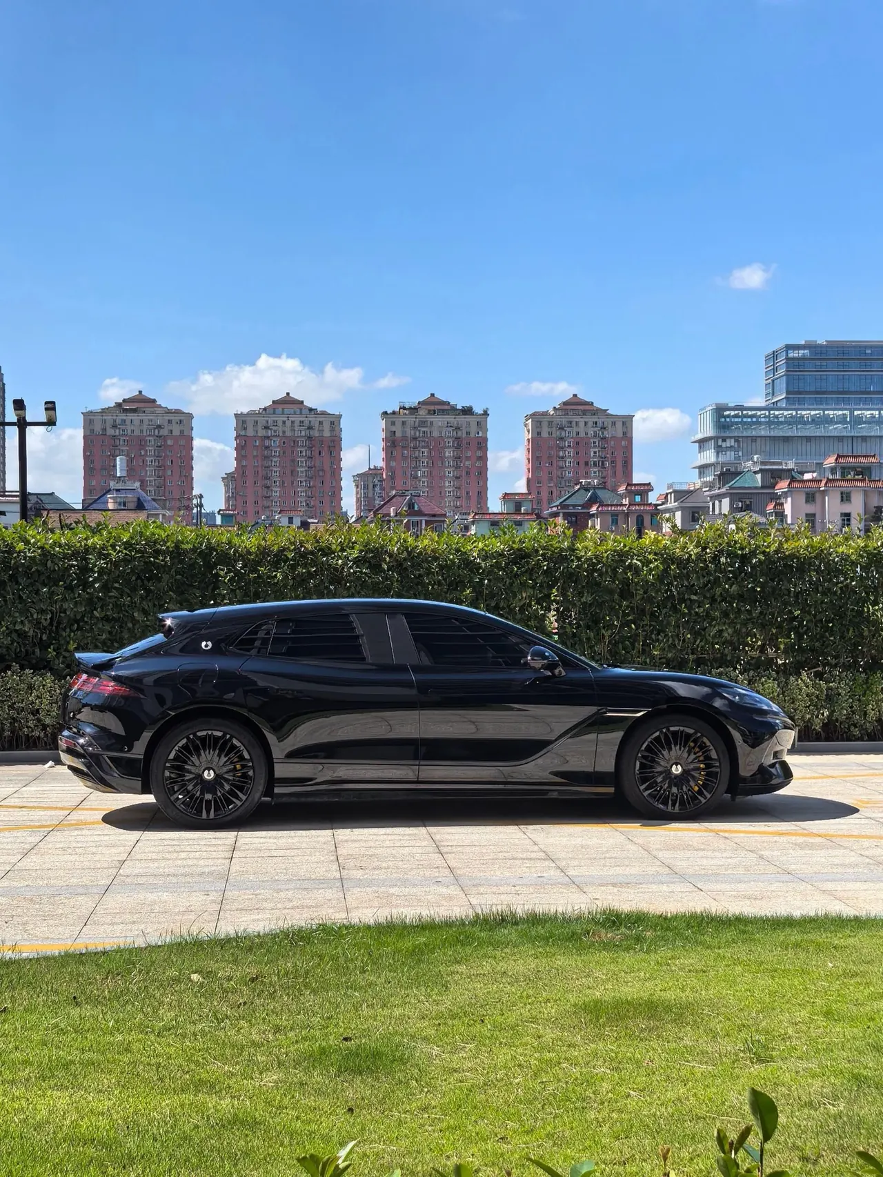 Denza 2024 Denza Z9GT 2.0T Stepless 1100 Four-wheel Drive Ultra First Edition Automatic Gear 3