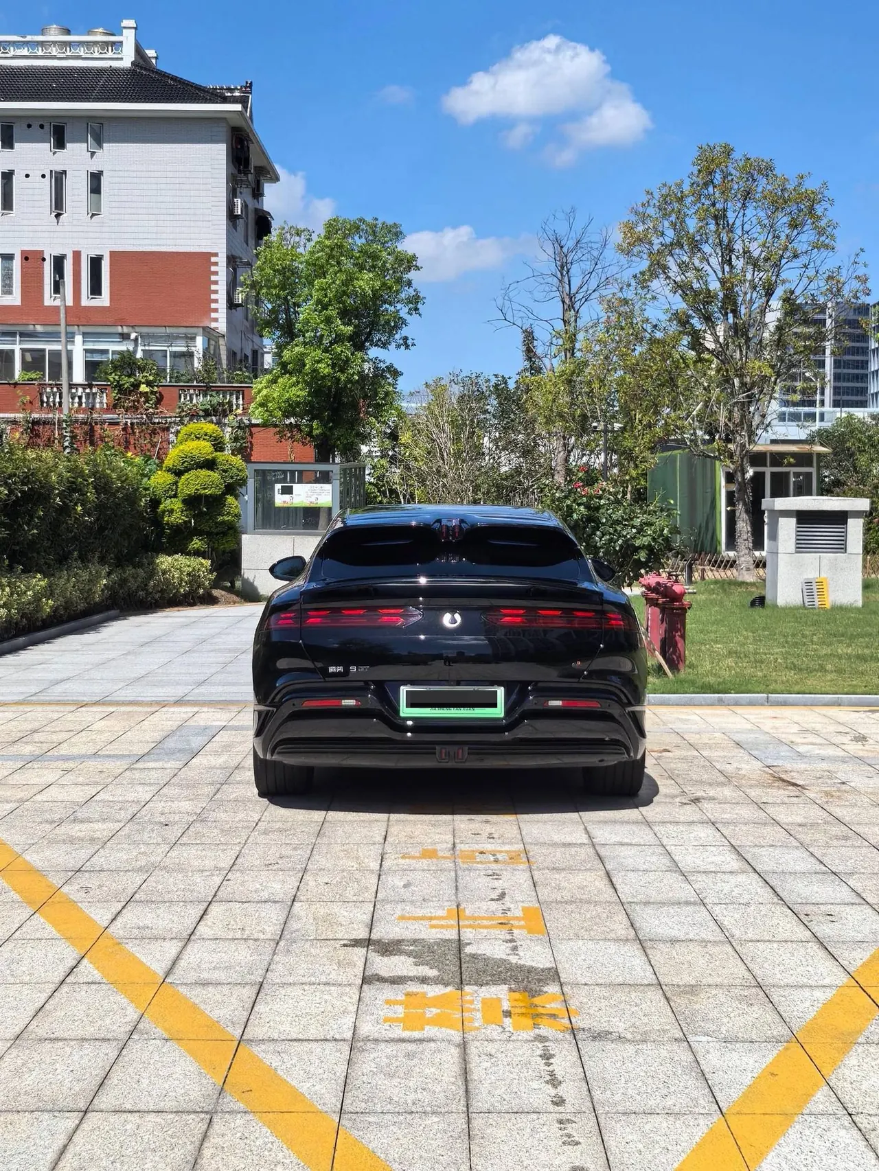 Denza 2024 Denza Z9GT 2.0T Stepless 1100 Four-wheel Drive Ultra First Edition Automatic Gear 8