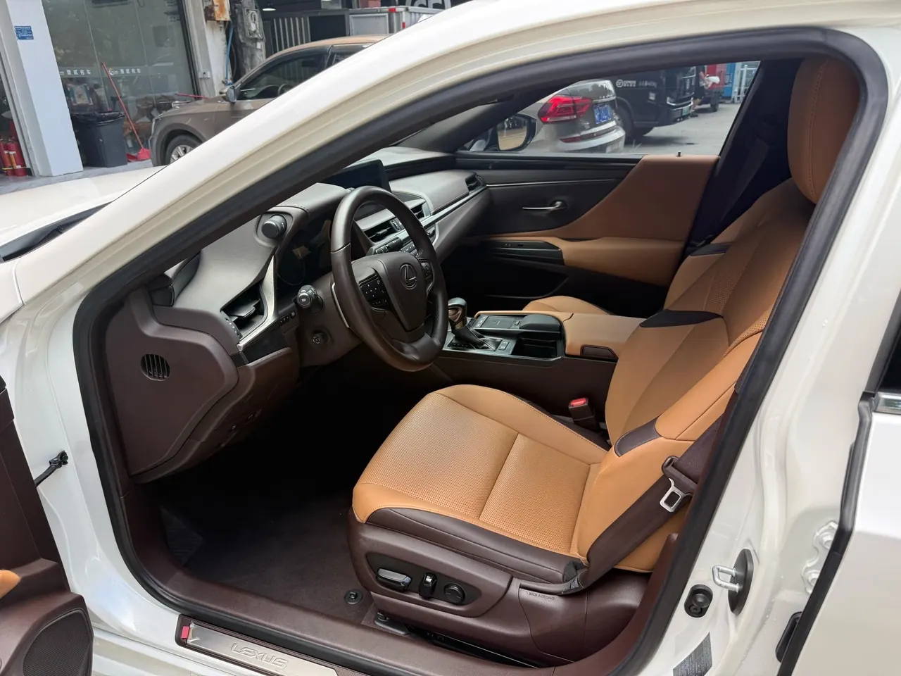 Lexus ES (Imported) 2020 ES260 2.5 Excellence Automatic Gear 4
