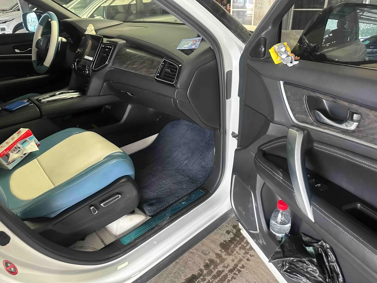 Honda 2020 UR-V 2.0T 370TURBO 4-wheel drive exclusive automatic gear 9
