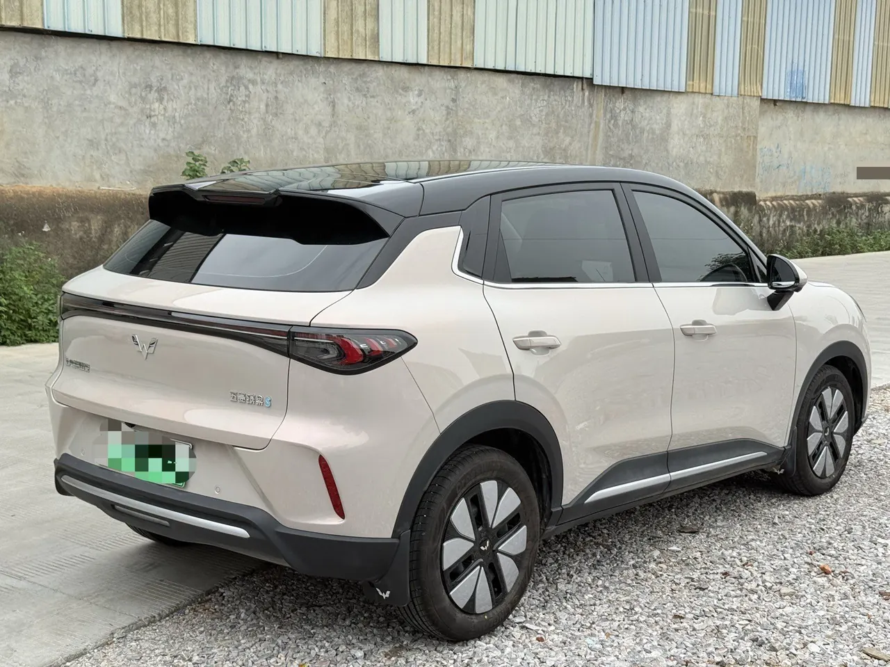 WuLing 2025 Plantronics S 325km Exclusive Automatic Transmission 5