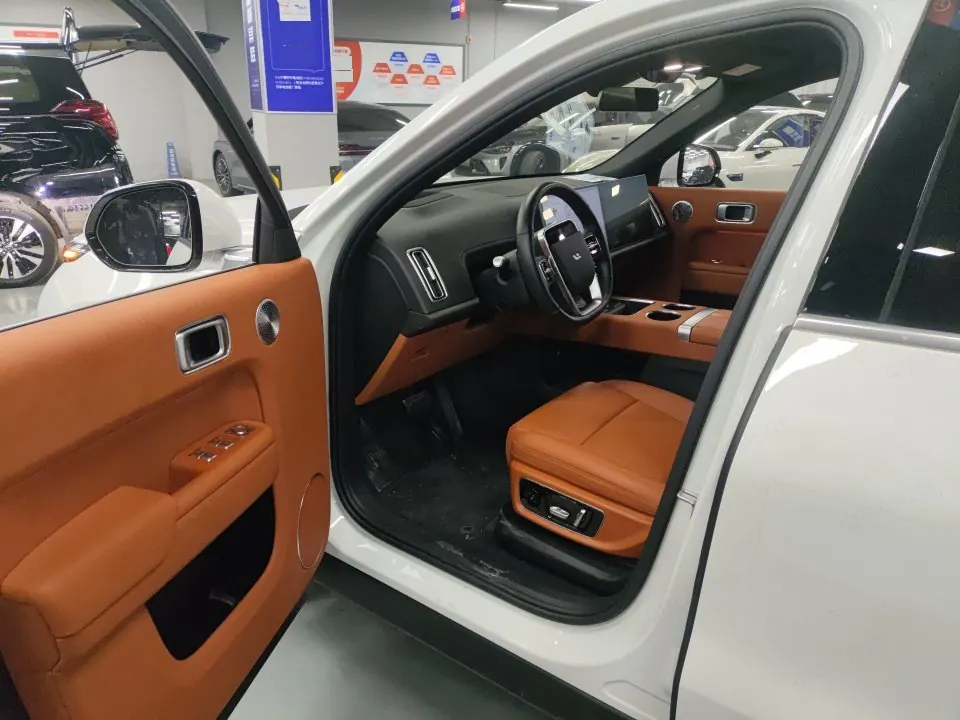 Li 2025 L8 Max Intelligent Rejuvenation Automatic Gear 5