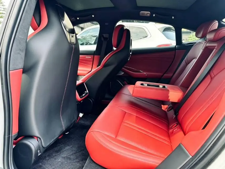MI 2026 SU7 Standard Edition Automatic Gear 7