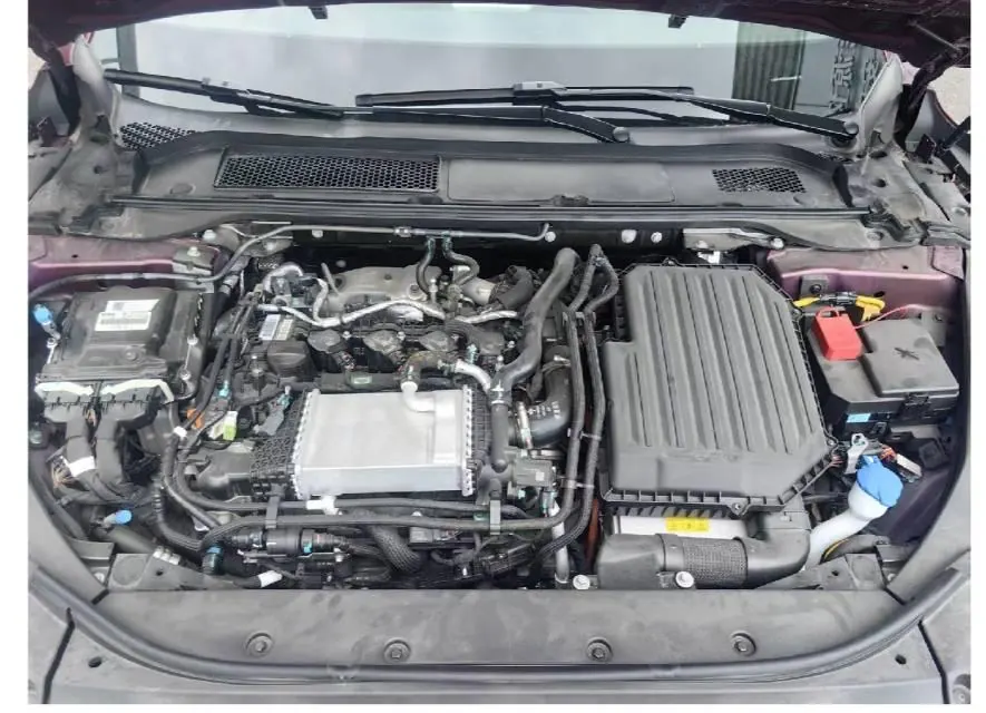 Chery 2025 Fengyun A9L 1.5T Four-wheel Drive High Energy Peak Edition Automatic Gear 2