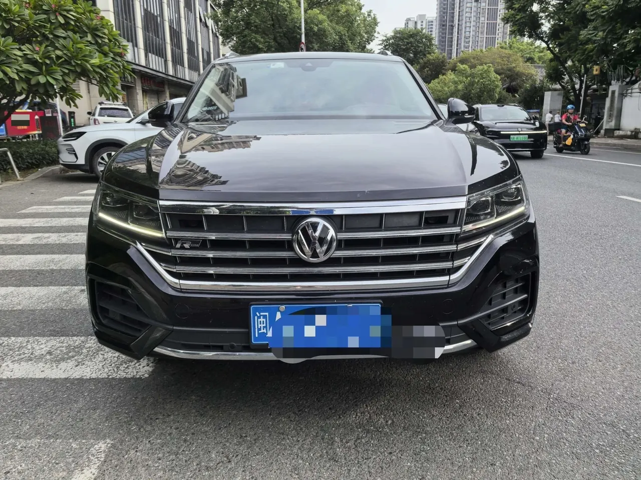 Volkswagen Touareg (Imported) 2020 Touareg 2.0TSI Sharp Edition Automatic Gear 2