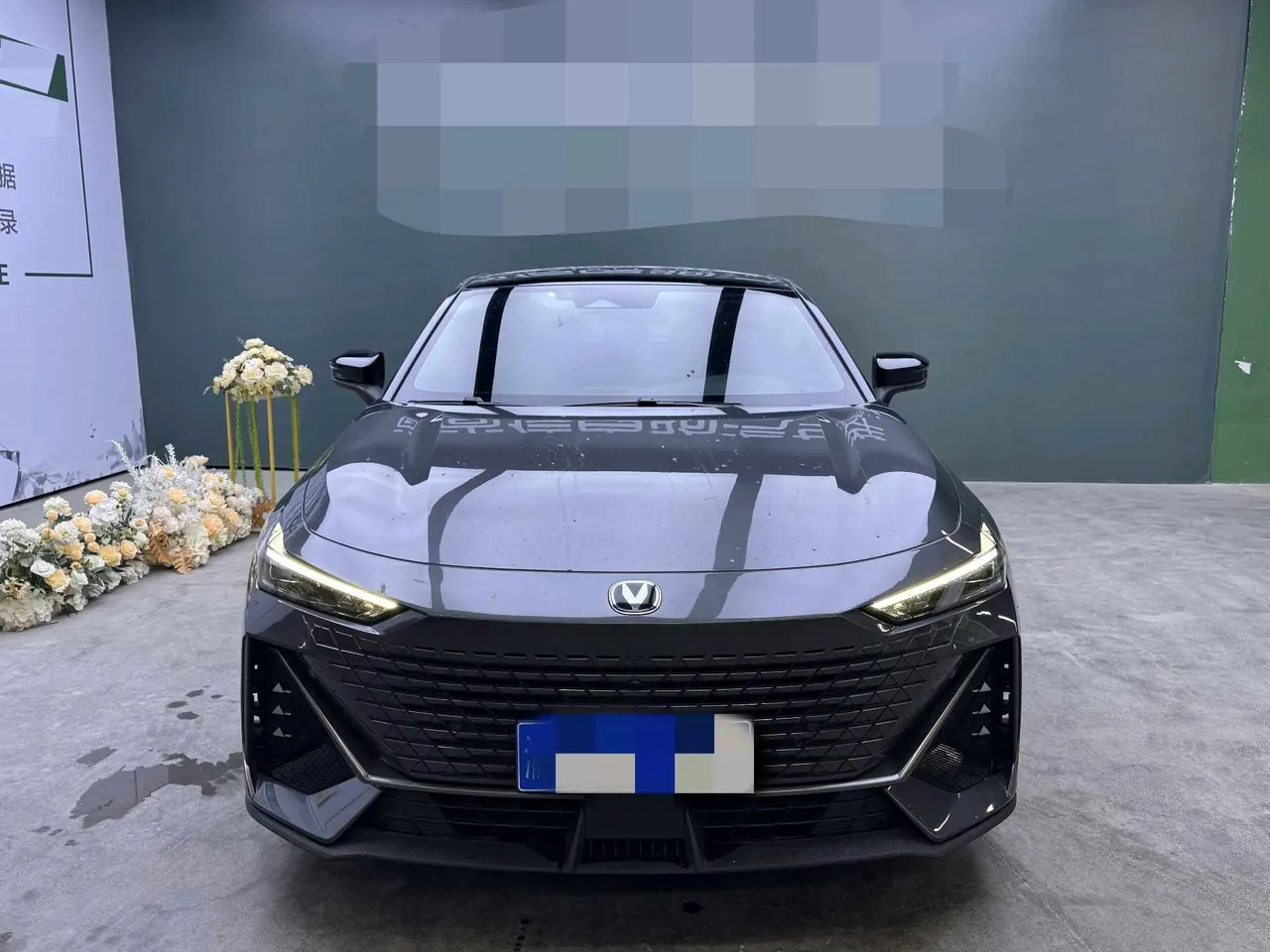 ChangAn 2023 UNI-V 1.5T honorable automatic gear 2