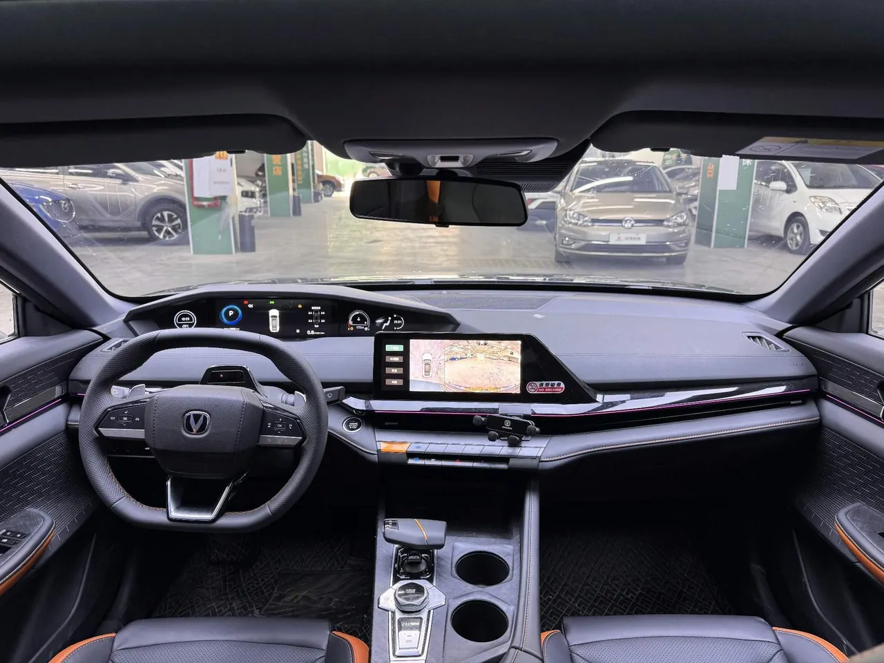ChangAn 2023 UNI-V 1.5T honorable automatic gear 7