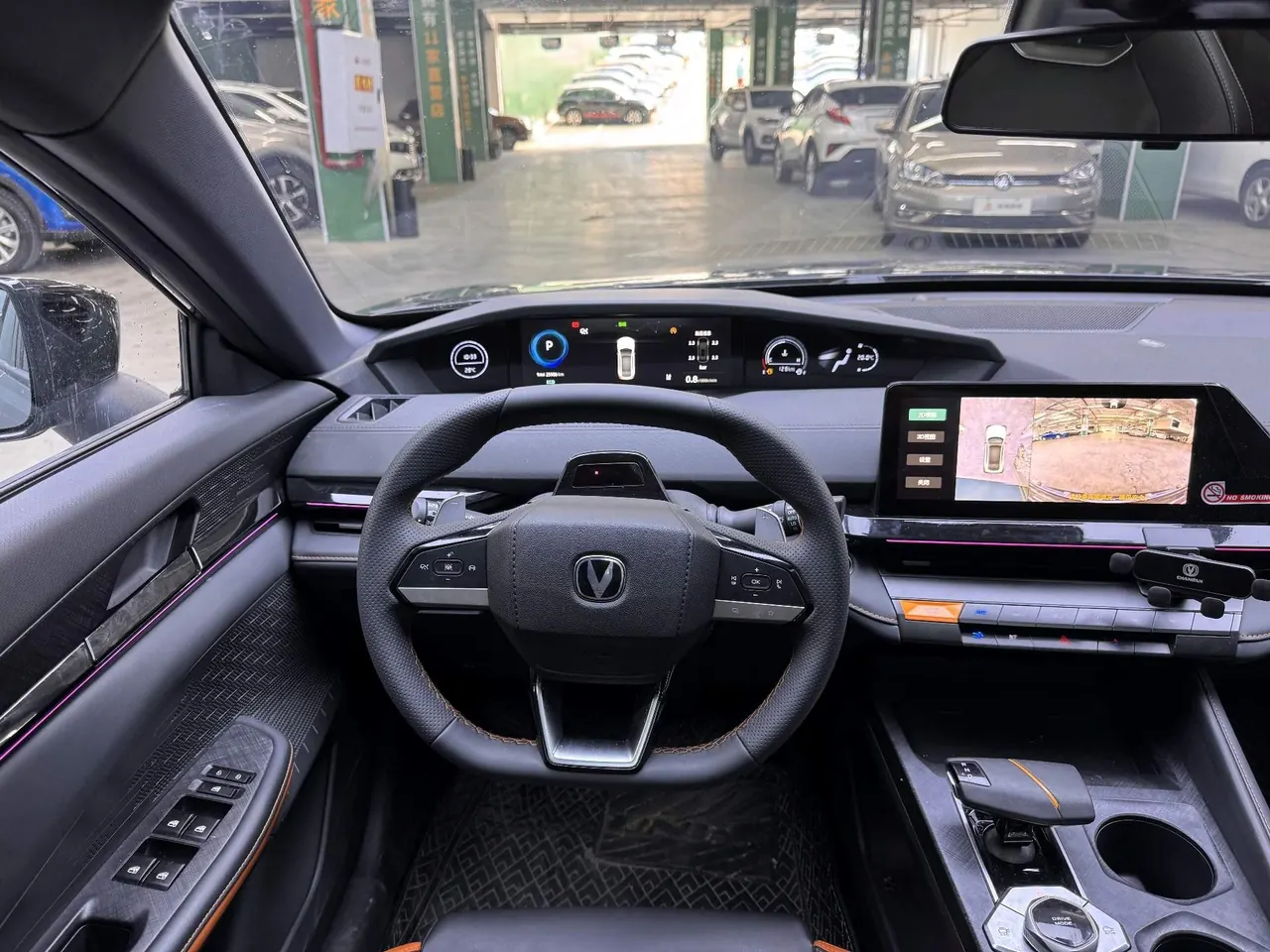 ChangAn 2023 UNI-V 1.5T honorable automatic gear 8