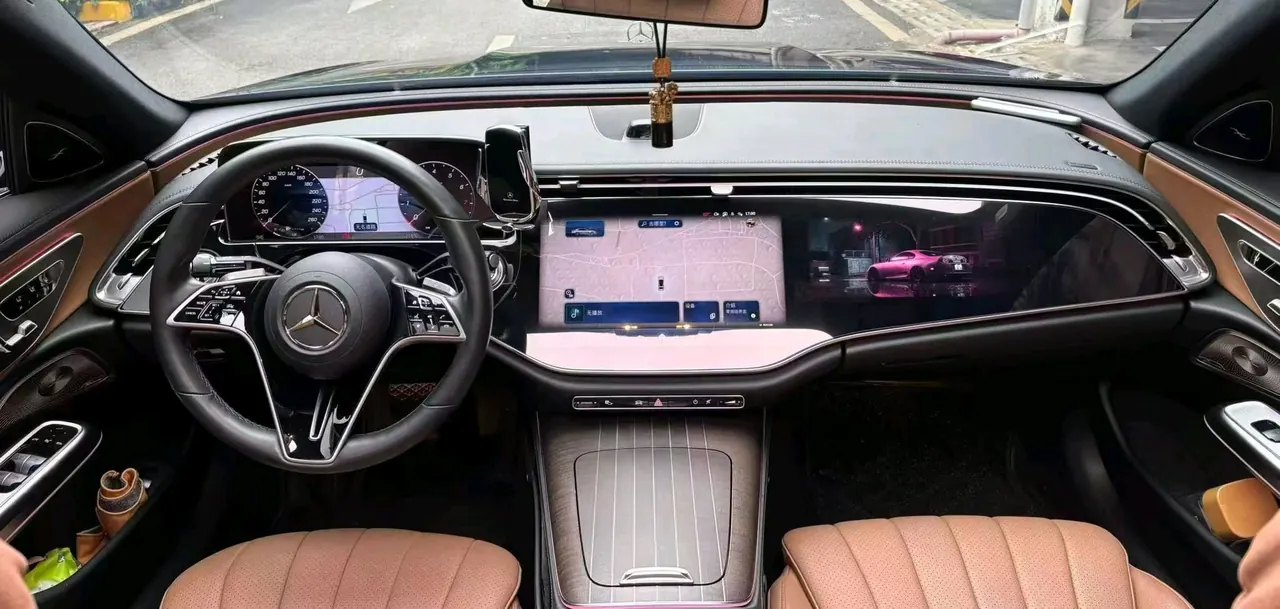 Mercedes Benz E Class 2024 E 300 L 48V 2.0T Luxury Automatic Gear 3