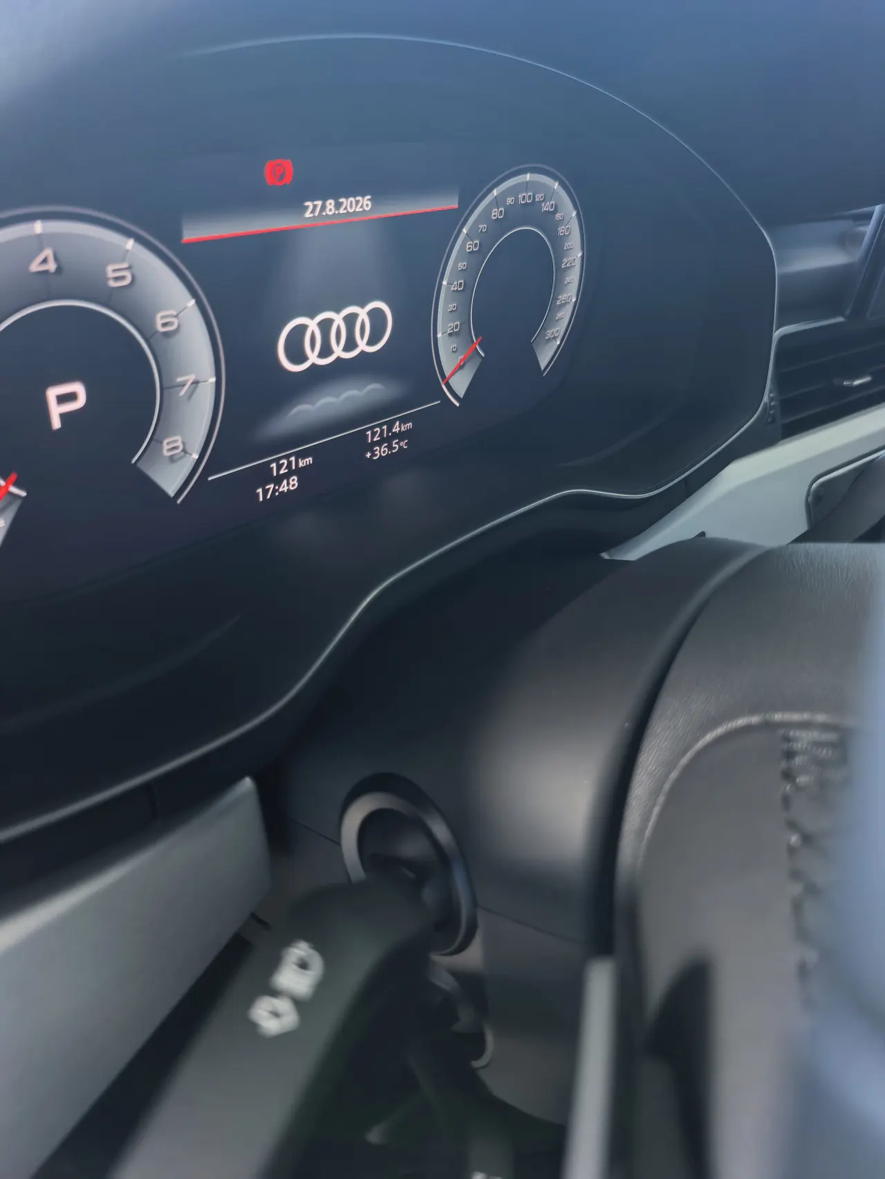 Audi 2026 A4L 2.0TFSI 40TFSI 2 million Yuexiang Edition Fashion Dynamic Automatic Gear 5