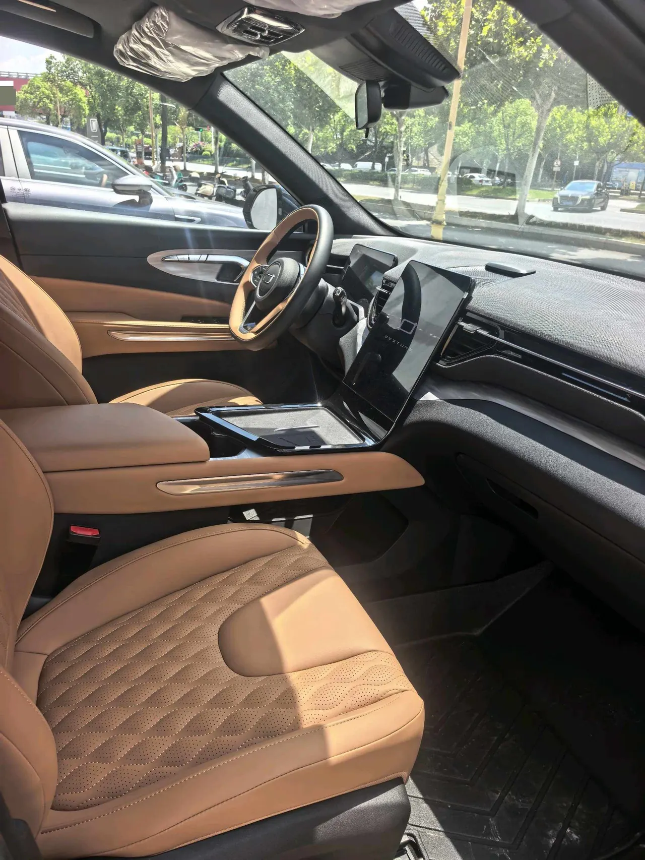 Bestune 2025 yueyi 07 1.5T 210km leisurely version of automatic gear 7