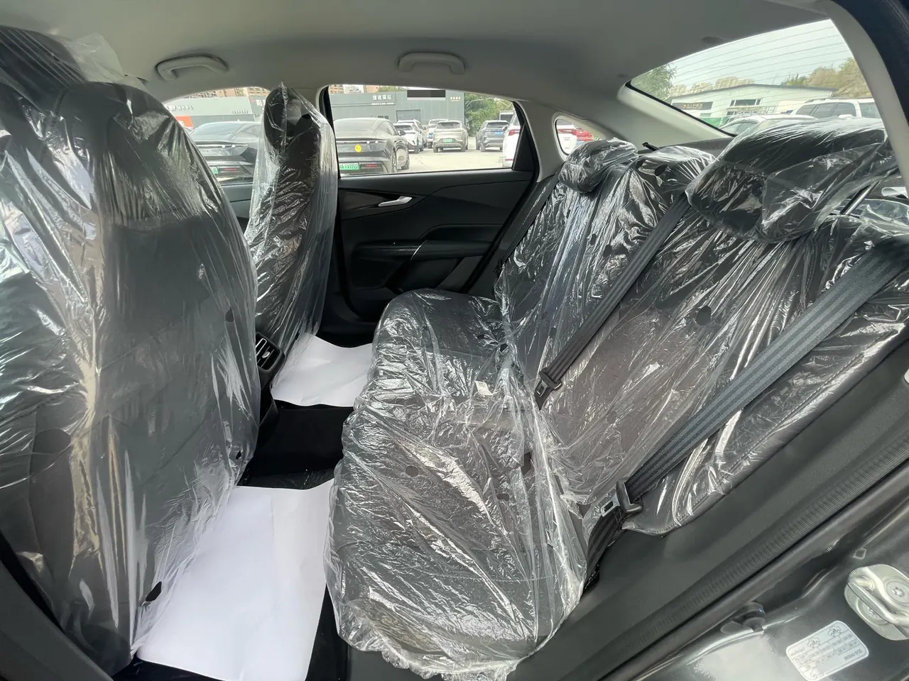 ChangAn Yidong New Energy 2025 Yidong PHEV 1.5 Stepless Smart New Blue Whale 145KM High Energy Edition Automatic Gear 6