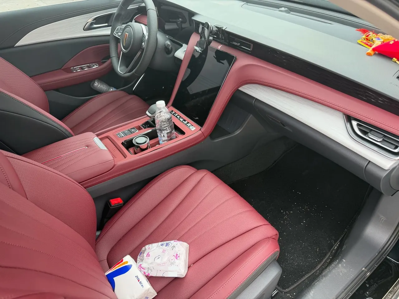 HongQi 2025 H5 2.0T Flag Chang 500000 Commemorative Automatic Gear 4