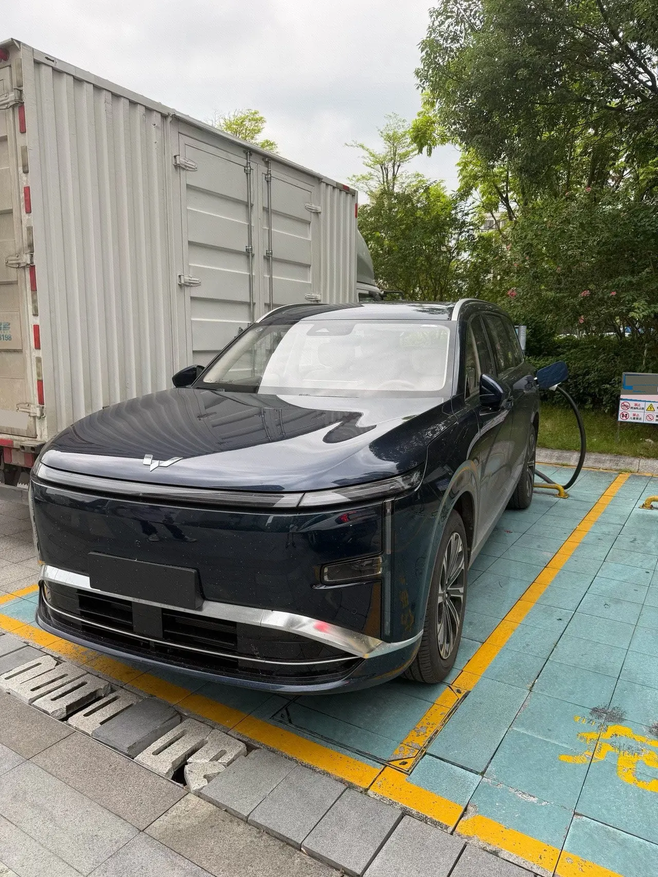 WuLing 2026 Starlight L 1.5 Stepless 260km Six-seater Automatic Gear - View 1