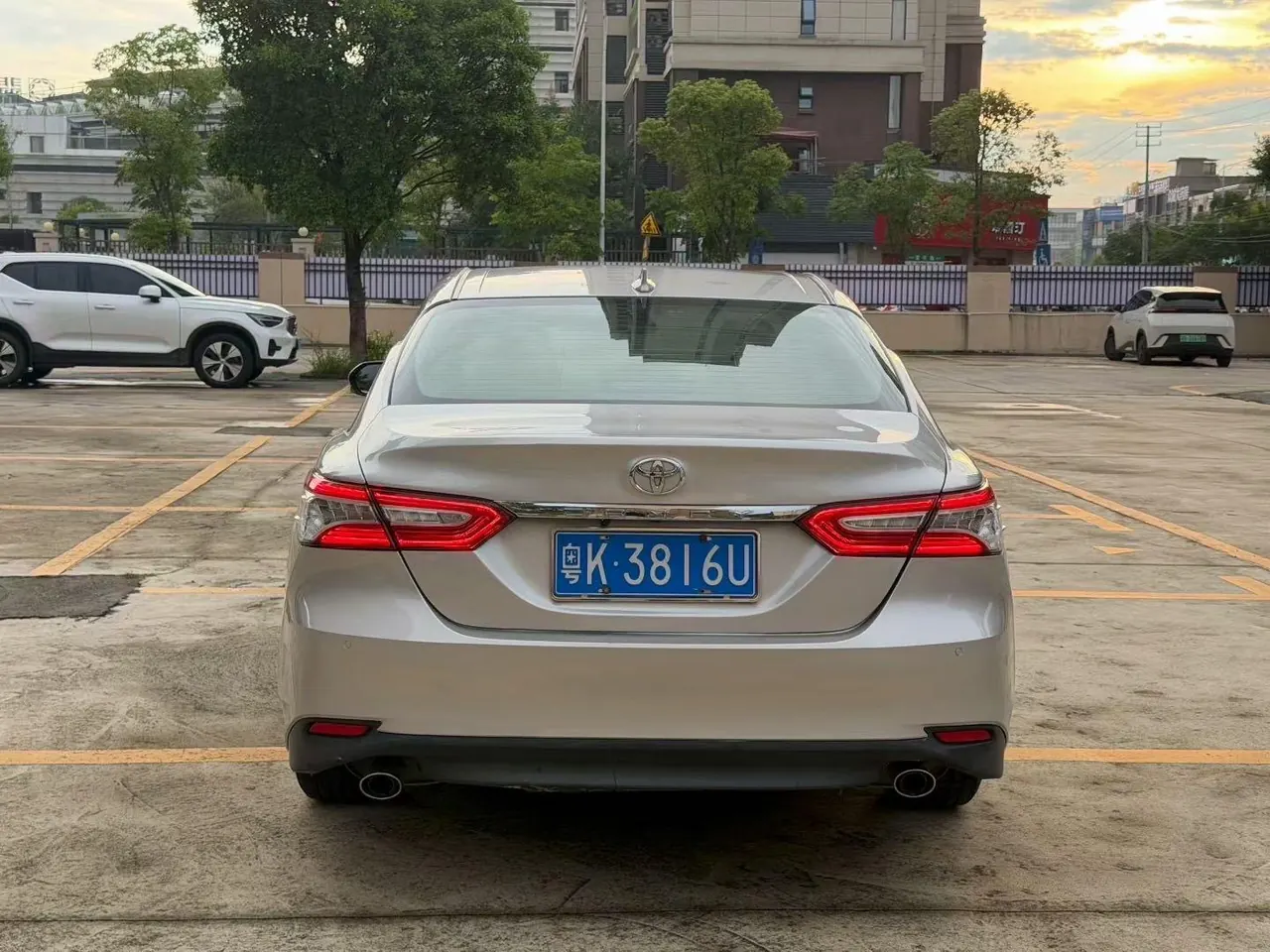 Toyota 2021 Camry 2.0G Stepless Deluxe Edition Automatic Gear 5