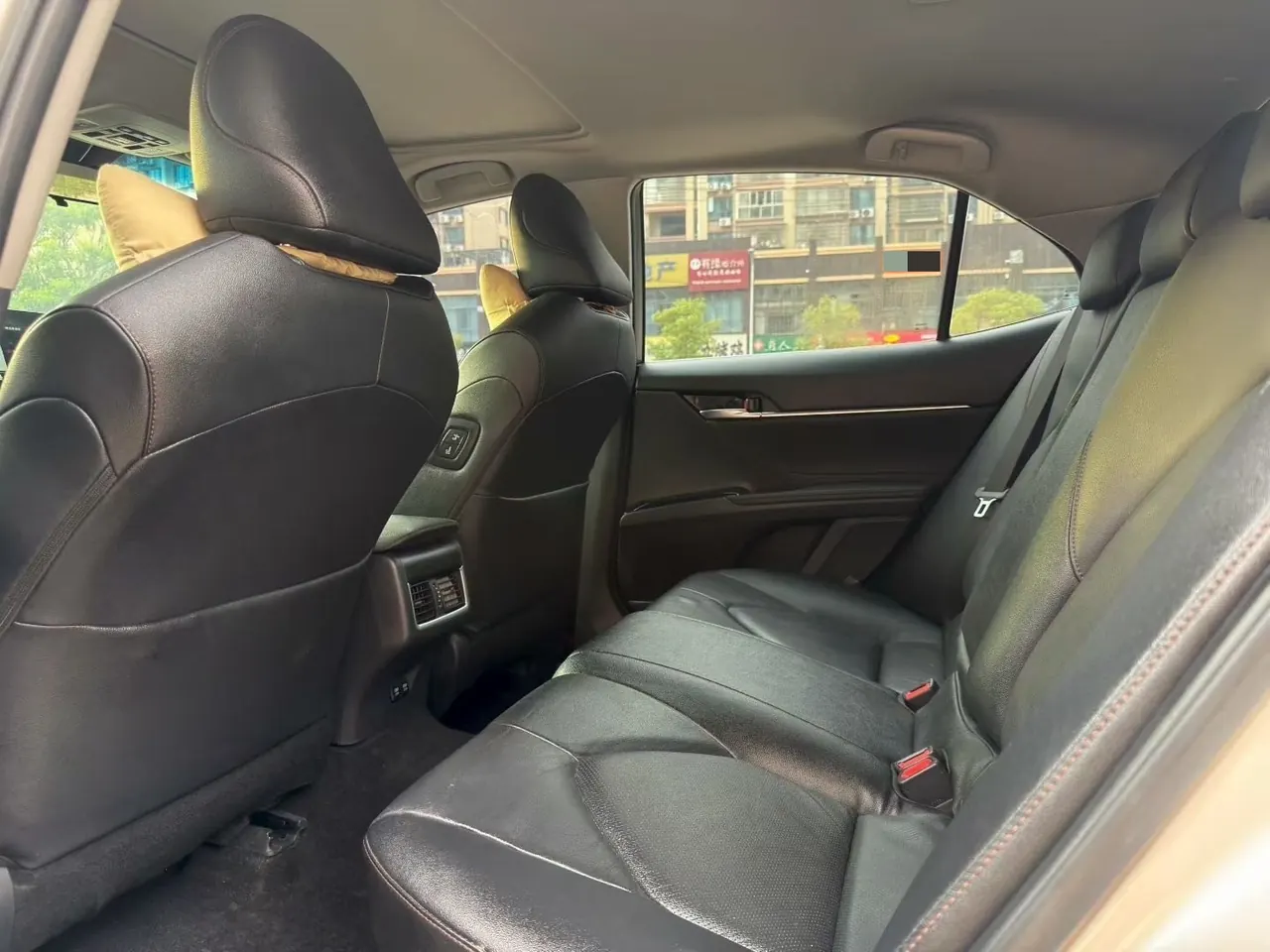 Toyota 2021 Camry 2.0G Stepless Deluxe Edition Automatic Gear 7