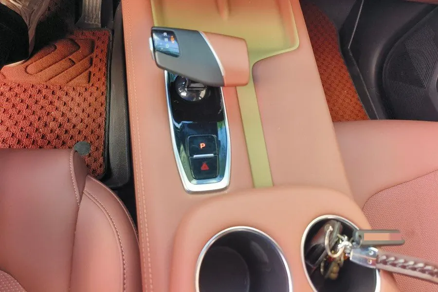 ChangAn 2025 UNI-Z 1.5T Luxury Automatic 7