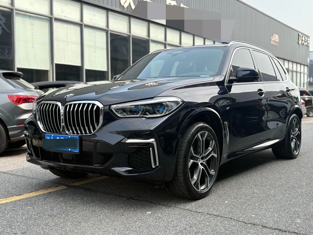 Open image lightbox: BMW 2022 X5 xDrive40Li 48V 3.0T exclusive M sports suit (modified) automatic gear