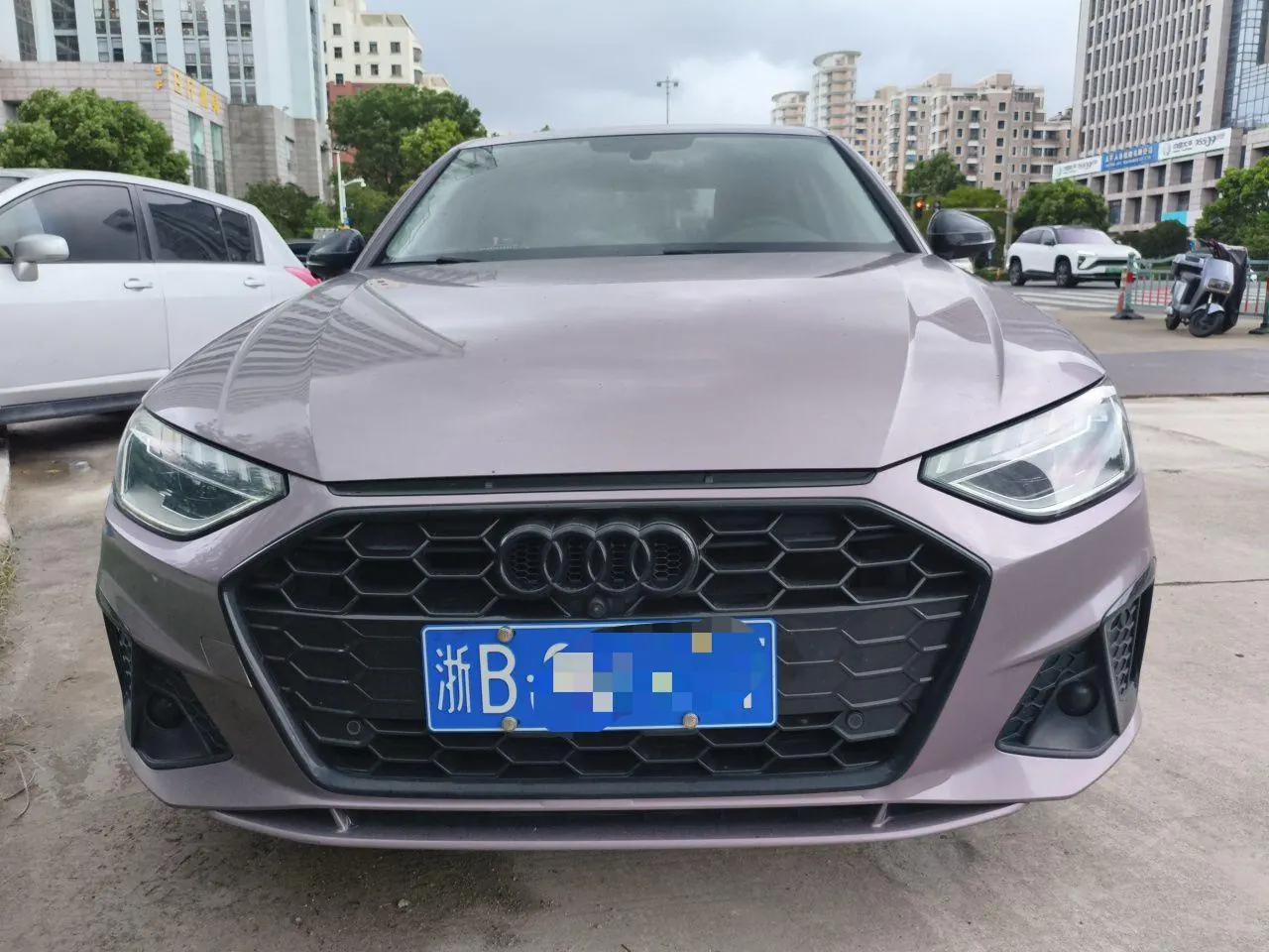 Audi 2020 A4L 2.0TFSI 40TFSI Deluxe Dynamic Automatic 2