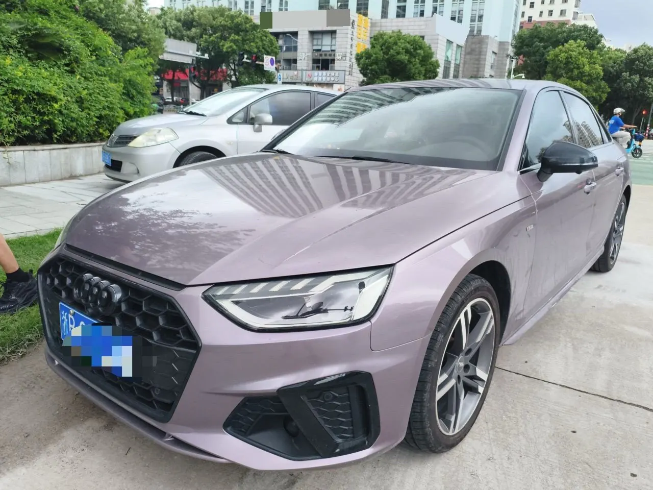 Audi 2020 A4L 2.0TFSI 40TFSI Deluxe Dynamic Automatic 3