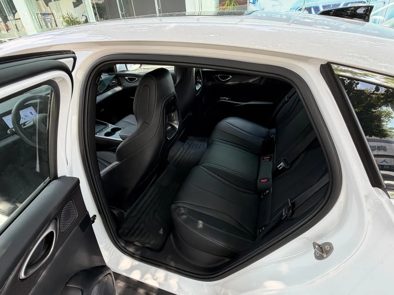 BYD 2025 Qin L EV 545KM Excellent Automatic Gear 4