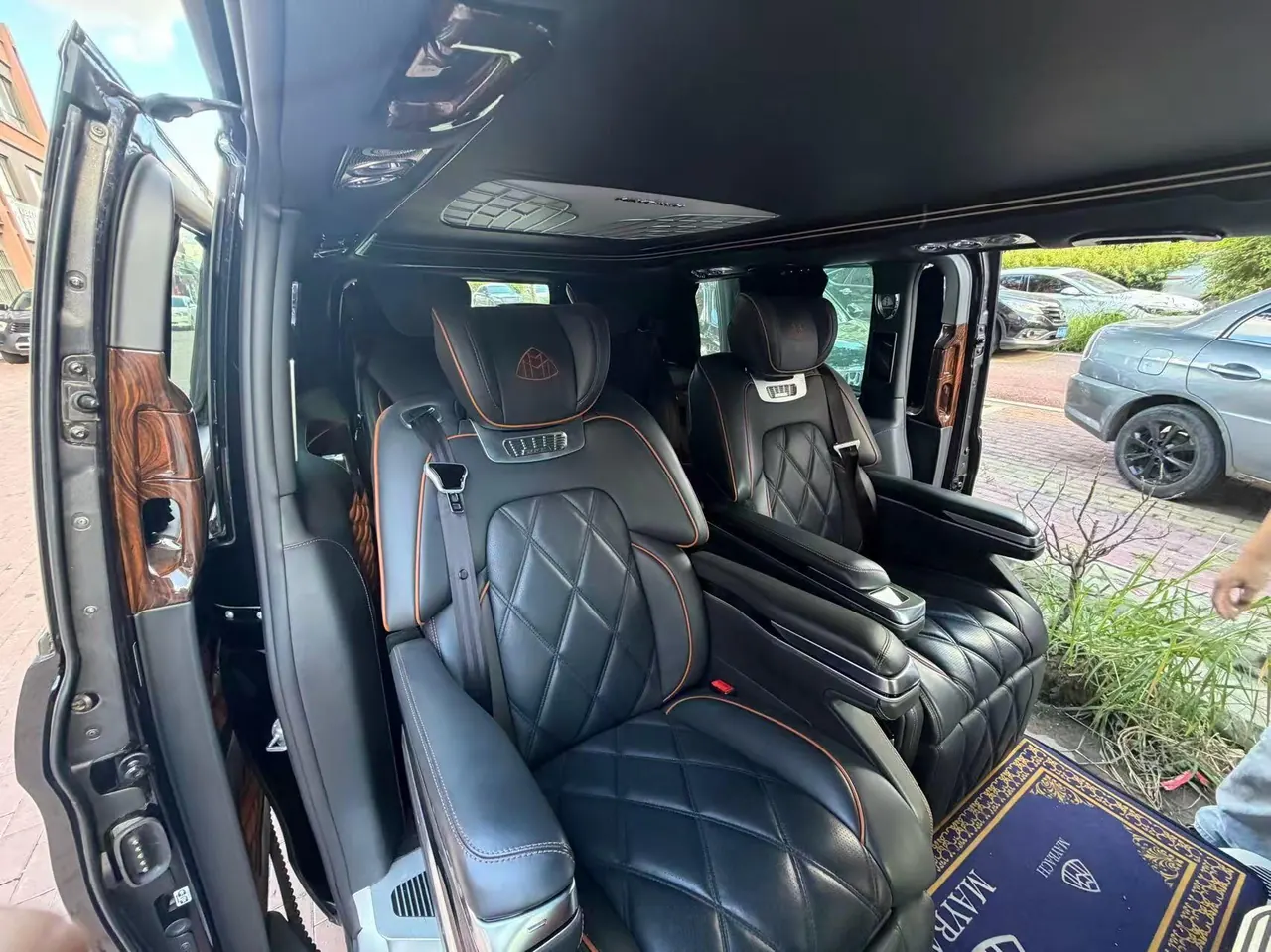 Mercedes Benz 2021 Vito 2.0T Business Edition 7-seat Automatic Gear 9