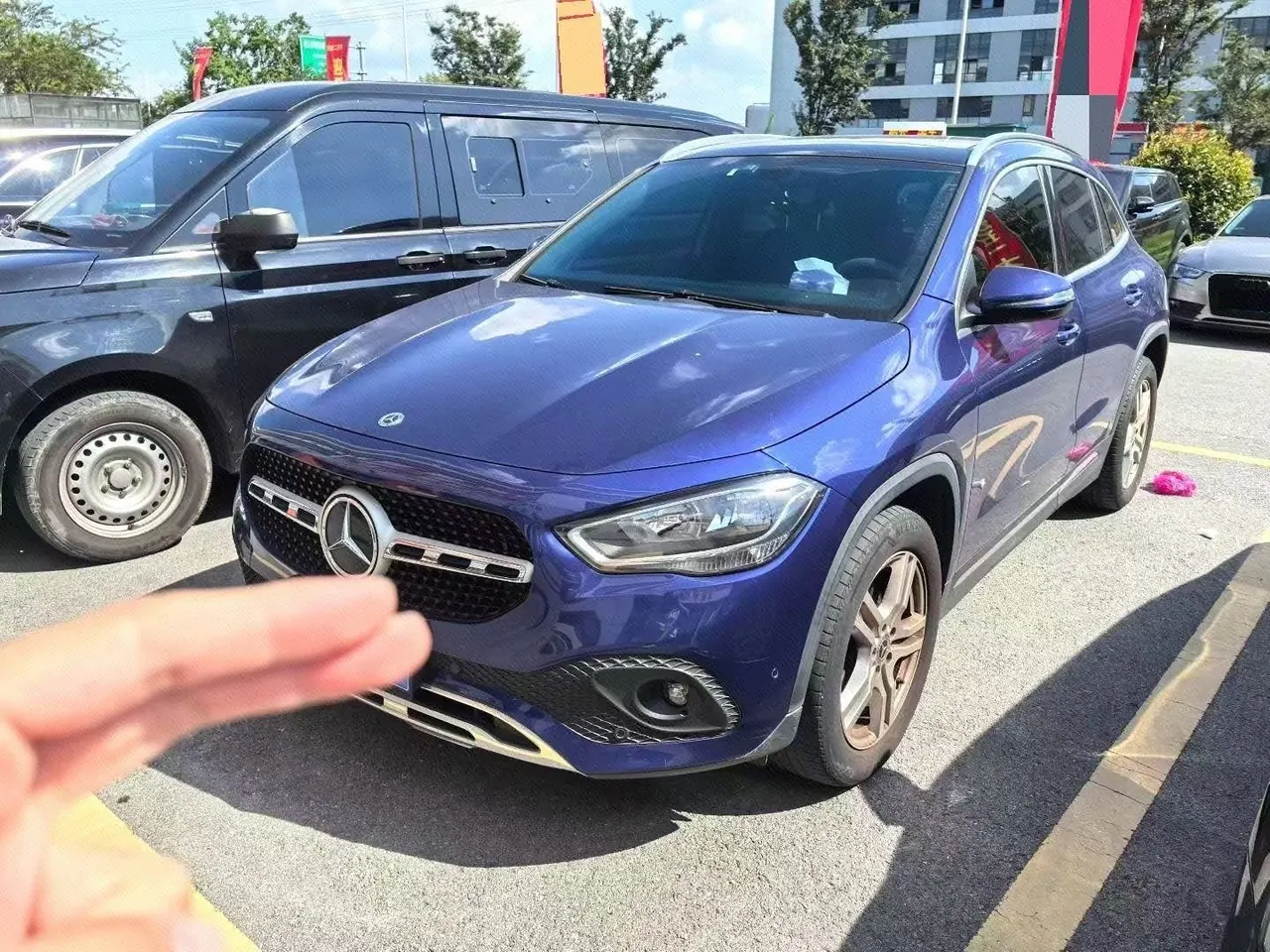 Open image lightbox: Mercedes Benz 2020 GLA 180 1.3T automatic gear