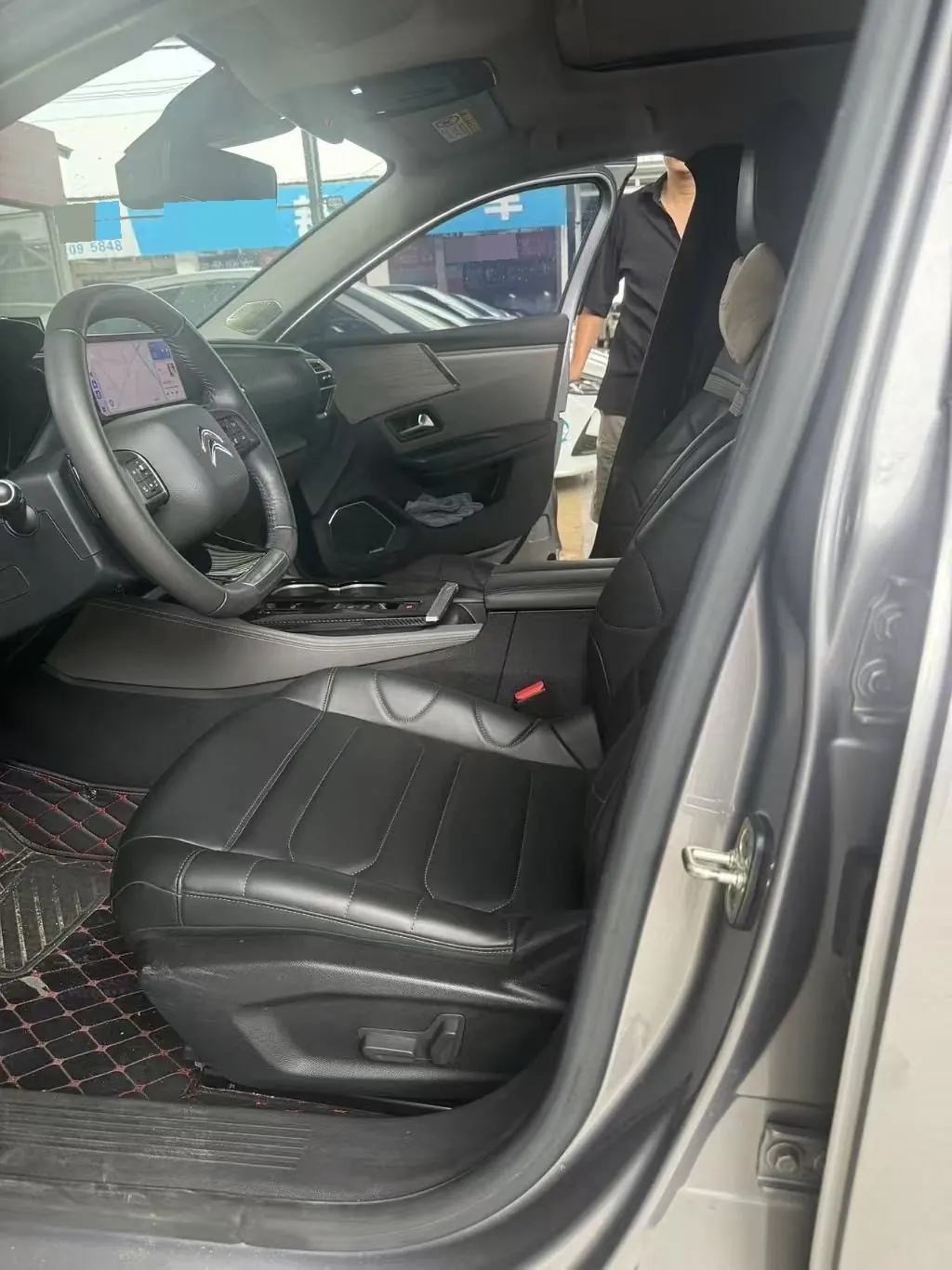 Citroen Versailles C5 X 2022 C5 X 1.6T Enjoy an Uncommon Year of Tiger Opening Edition Automatic Gear 2
