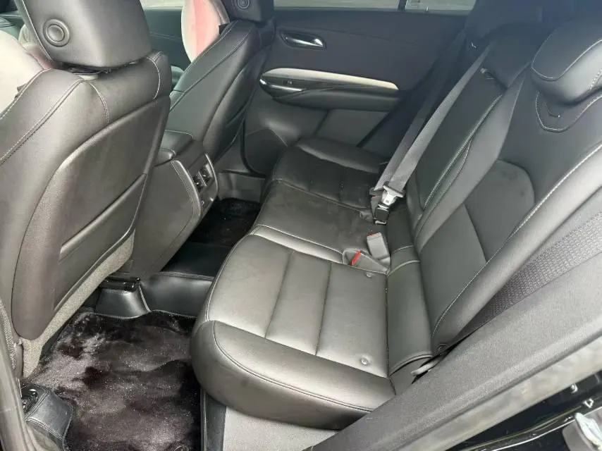 Cadillac 2022 XT4 48V 2.0T 28T Two-Drive Luxury Automatic Gear 5