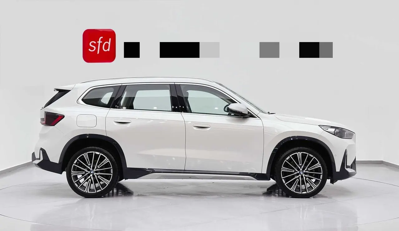 BMW 2023 X1 xDrive25Li 2.0T X design set automatic gear 3